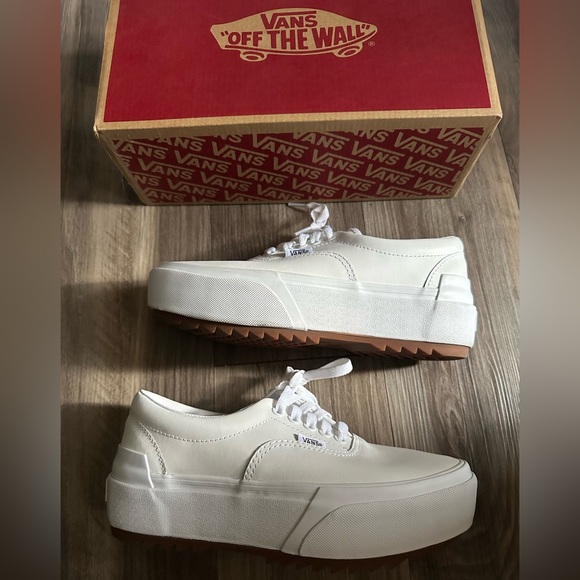 Vans Like New Stacked Era in White Leather Size 8 - Picture 3 of 10